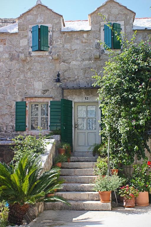 Bratus Makarska